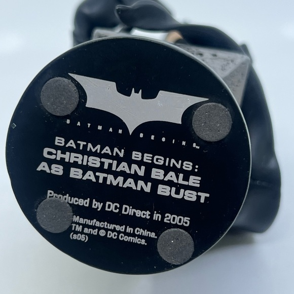 DC Direct Batman Begins Christian Bale as Batman Mini Bust 4 Inches Read - Picture 10 of 12